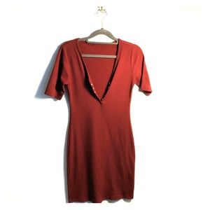 Like-new bodycon dress in burnt orange 🍊